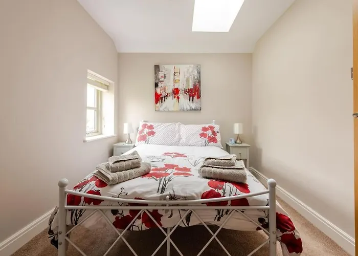 Olive Nidd Grange Moor Monkton