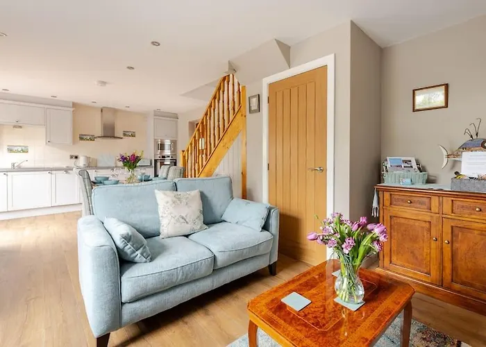 Olive Nidd Grange Moor Monkton يورك