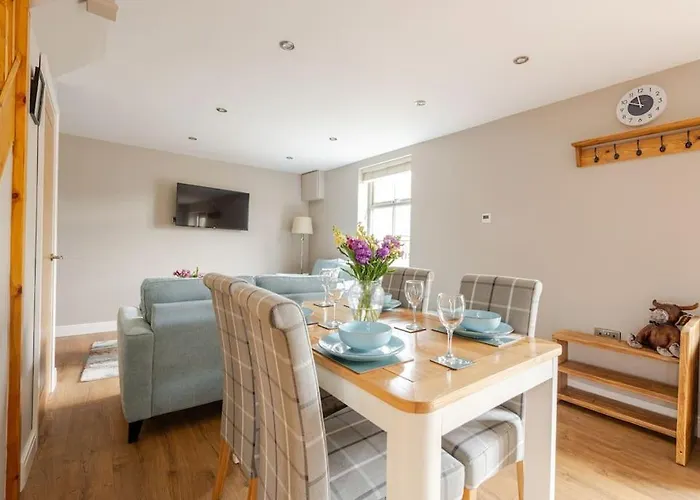 Olive Nidd Grange Moor Monkton بيت للعطل